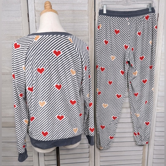 SECRET TREASURES Soft Fleece Pajama Set Stripes/Hearts-Small - Picture 2 of 2